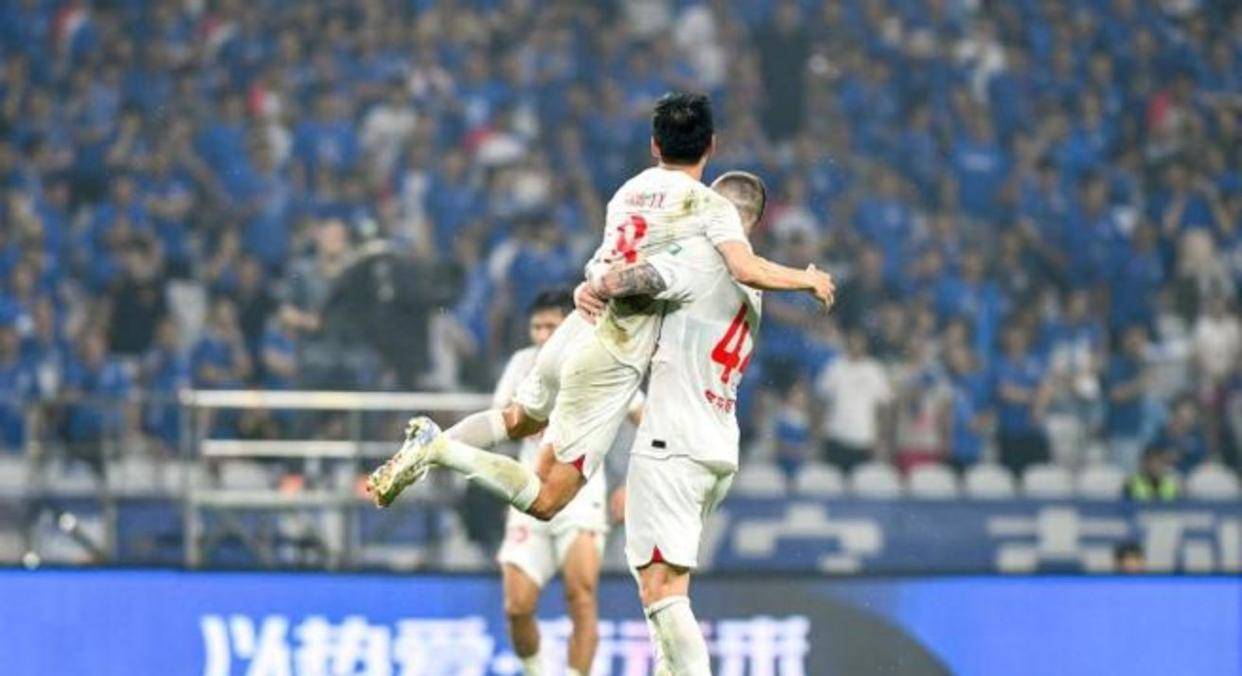 国际比赛日成都蓉城备战NBA常规赛，再遭质疑细节曝光，质疑声仍在，赛季目标并未改变的简单介绍